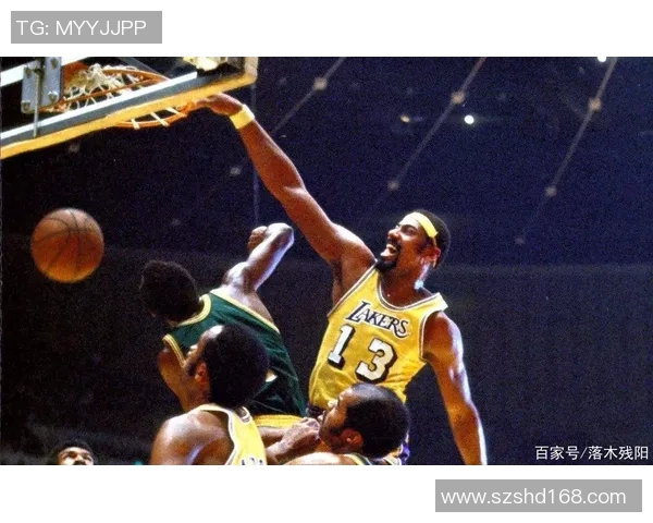 威尔特张伯伦如何通过篮球革新重塑比赛规则与运动风格的传奇故事 威尔特张伯伦如何通过篮球革新重塑比赛规则与运动风格的传奇故事