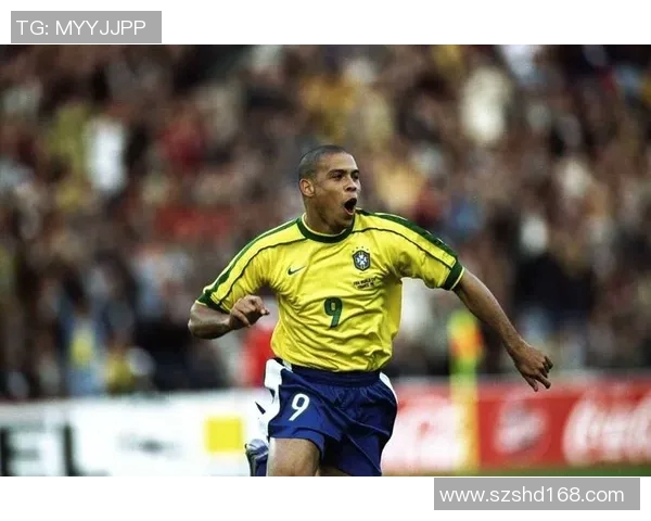 足球明星剪贴画的魅力与影响力探讨及其在艺术创作中的应用 足球明星剪贴画的魅力与影响力探讨及其在艺术创作中的应用